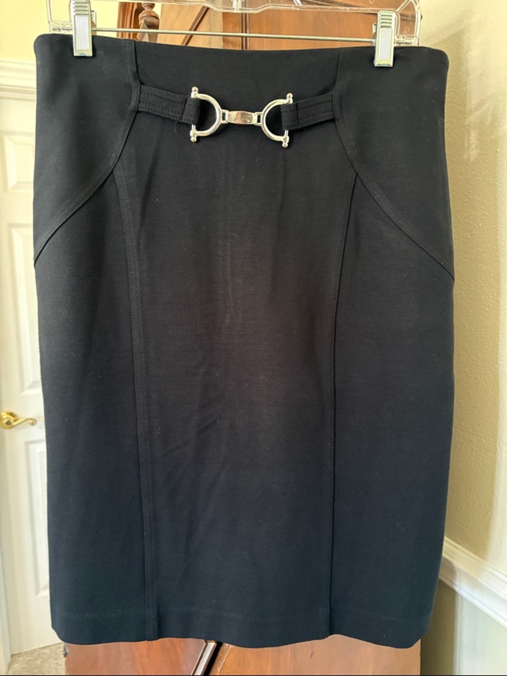 *Cache Black Ponte Knit Pencil Skirt w Silver Bit Detail Back Zip Seaming